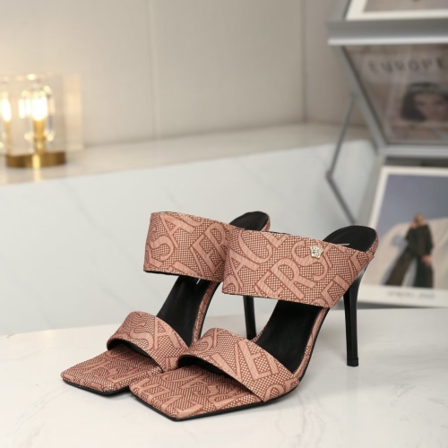 Versace Sandal For Women #1107431