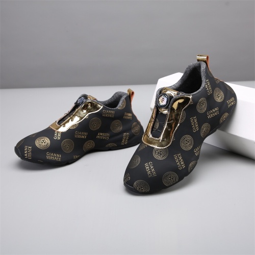 Versace Casual Shoes For Men #1107534