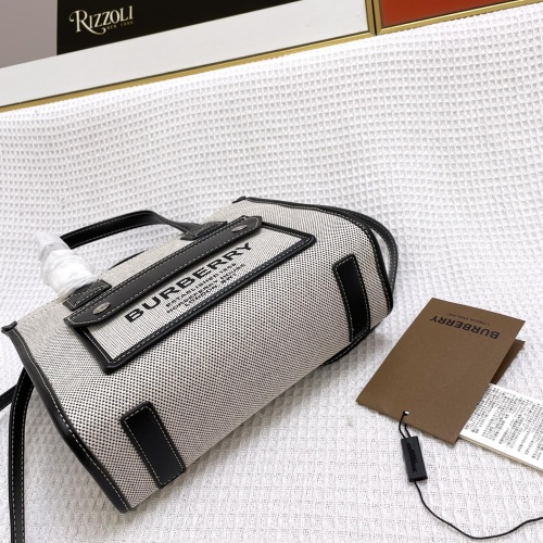 Replica Burberry AAA Quality Messenger Bags For Women #1108525 $96.00 USD for Wholesale