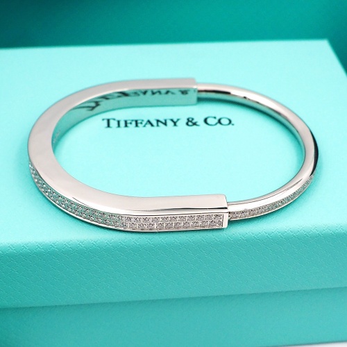 Tiffany Bracelets #1108574