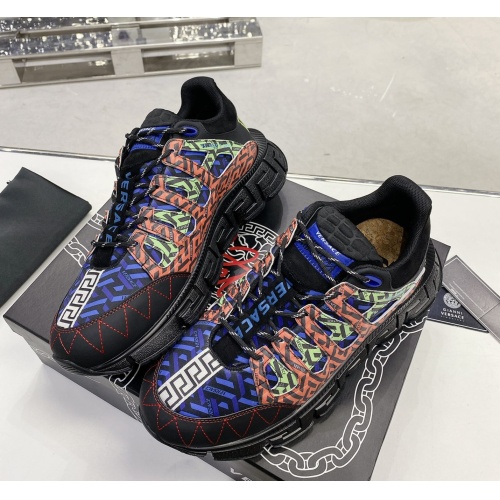 Versace Casual Shoes For Men #1108741