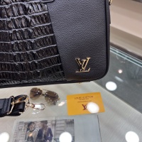 $160.00 USD Louis Vuitton AAA Man Handbags #1101495