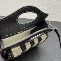 $96.00 USD Burberry AAA Quality Messenger Bags For Women #1108513