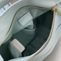 $132.00 USD LOEWE AAA Quality Messenger Bags For Women #1109076