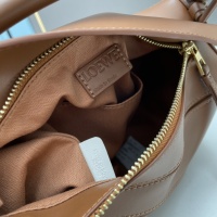 $132.00 USD LOEWE AAA Quality Messenger Bags For Women #1109079
