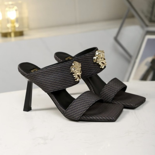 Versace Sandal For Women #1110409