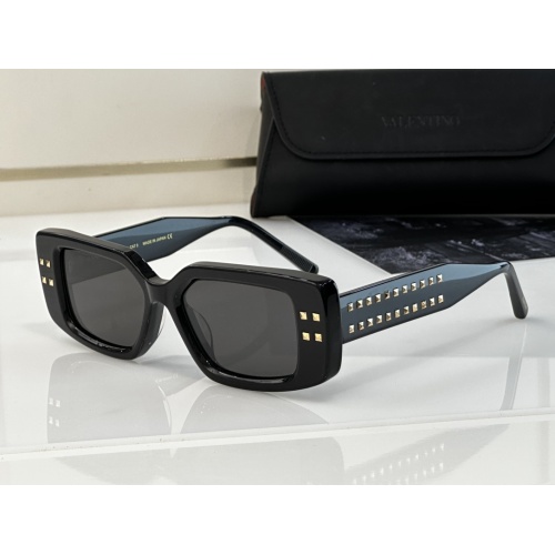 Valentino AAA Quality Sunglasses #1111177