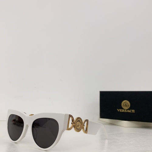 Versace AAA Quality Sunglasses #1111204