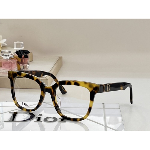 Christian Dior Fashion Goggles #1111345