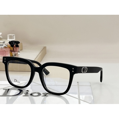 Christian Dior Fashion Goggles #1111347