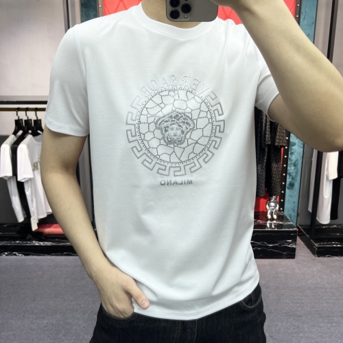 Versace T-Shirts Short Sleeved For Men #1112760