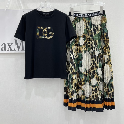 Dolce & Gabbana D&G Tracksuits Short Sleeved For Women #1113157
