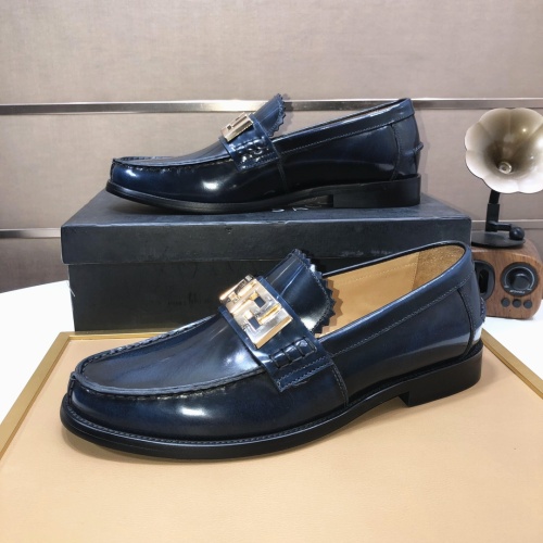 Versace Leather Shoes For Men #1113917