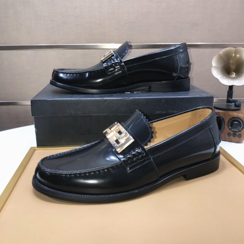 Versace Leather Shoes For Men #1113918
