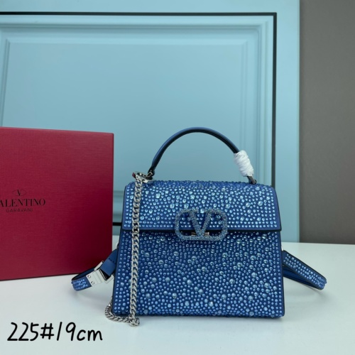 Valentino AAA Quality Messenger Bags For Women #1114876 $115.00 USD, Wholesale Replica Valentino AAA Quality Messenger Bags