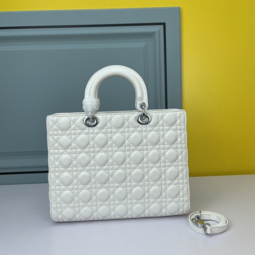 Replica Christian Dior AAA Quality Handbags For Women #1115376 $92.00 USD for Wholesale