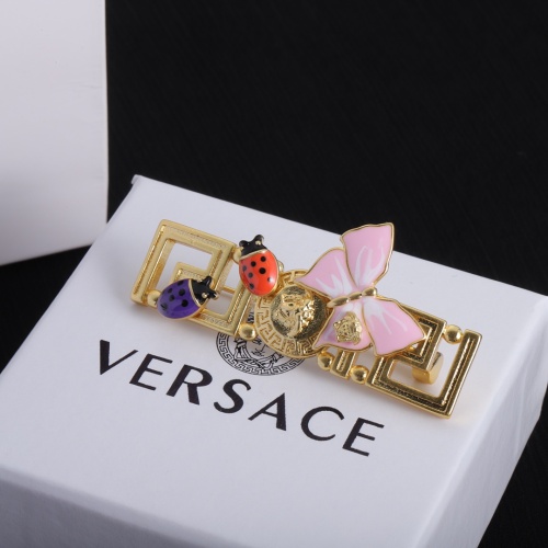 Versace Brooches For Women #1116069