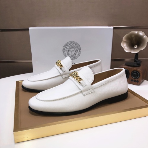 Versace Leather Shoes For Men #1117397