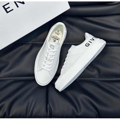 Givenchy Casual Shoes For Men #1117871