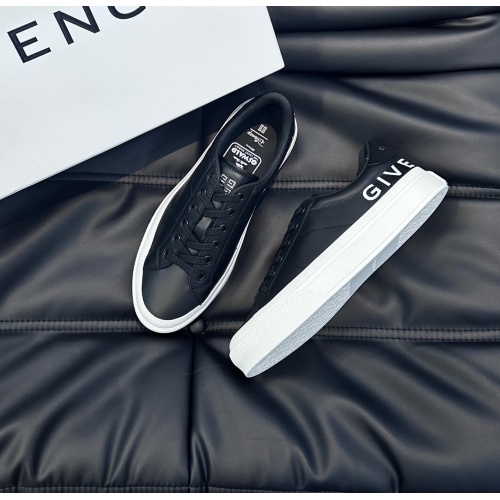 Givenchy Casual Shoes For Men #1117872