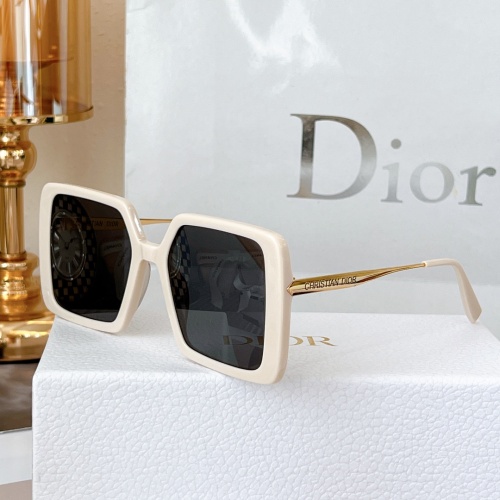 Christian Dior AAA Quality Sunglasses #1118021