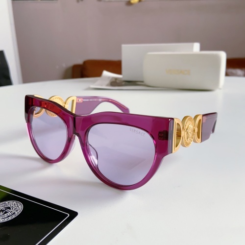 Versace AAA Quality Sunglasses #1118547