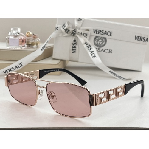 Versace AAA Quality Sunglasses #1118561