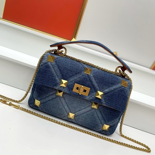 Valentino AAA Quality Messenger Bags For Women #1119233 $115.00 USD, Wholesale Replica Valentino AAA Quality Messenger Bags
