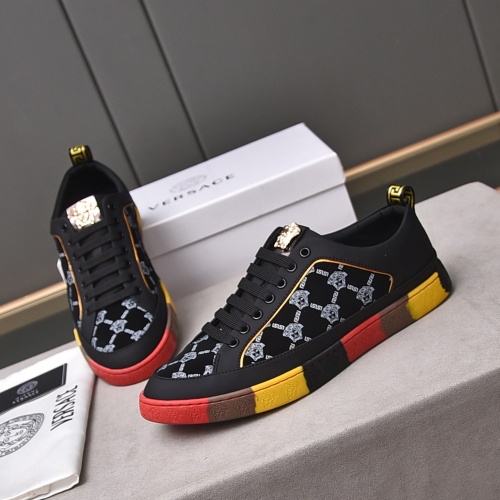 Versace Casual Shoes For Men #1119685