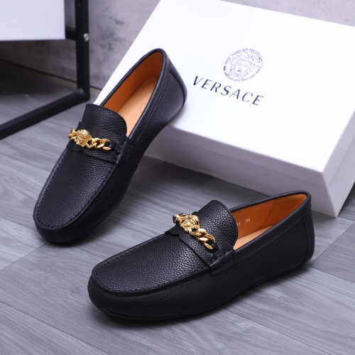 Versace Leather Shoes For Men #1120320