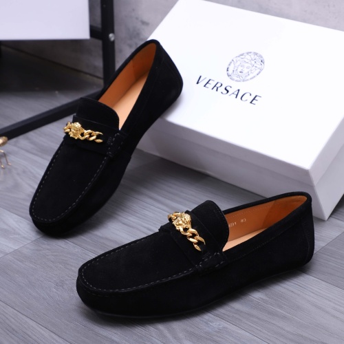 Versace Leather Shoes For Men #1120323