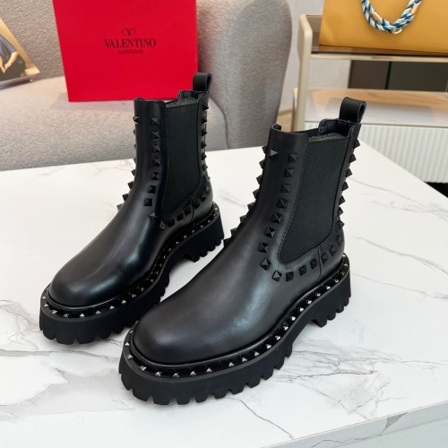 Valentino Boots For Women #1121157