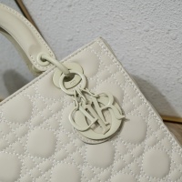 $85.00 USD Christian Dior AAA Quality Handbags For Women #1114028