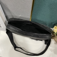 $68.00 USD Louis Vuitton AAA Man Messenger Bags #1114092