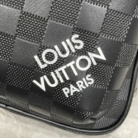 $68.00 USD Louis Vuitton AAA Man Messenger Bags #1114093