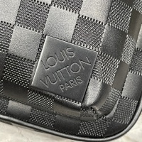 $68.00 USD Louis Vuitton AAA Man Messenger Bags #1114094