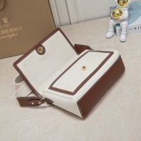$102.00 USD Burberry AAA Quality Messenger Bags For Women #1114586