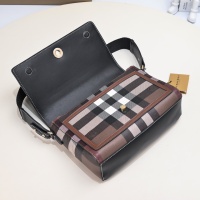 $105.00 USD Burberry AAA Quality Messenger Bags For Women #1114587