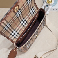 $102.00 USD Burberry AAA Quality Messenger Bags For Women #1114588