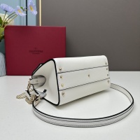 $118.00 USD Valentino AAA Quality Messenger Bags For Women #1114907