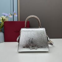 $118.00 USD Valentino AAA Quality Messenger Bags For Women #1114908