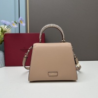 $118.00 USD Valentino AAA Quality Messenger Bags For Women #1114910