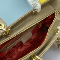 $92.00 USD Christian Dior AAA Quality Handbags For Women #1115374