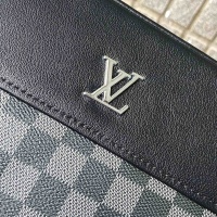 $72.00 USD Louis Vuitton AAA Man Messenger Bags #1119496
