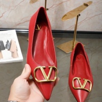 $80.00 USD Valentino Flat Shoes For Women #1121188