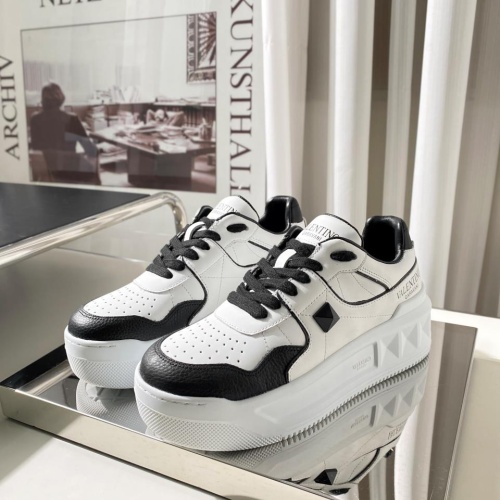 Valentino Casual Shoes For Men #1121842
