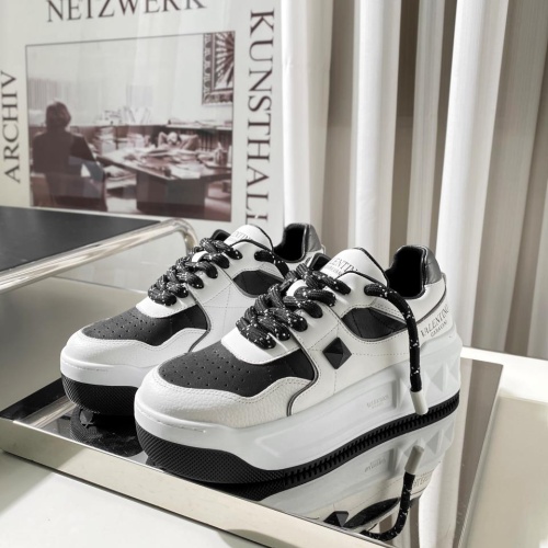 Valentino Casual Shoes For Men #1121844