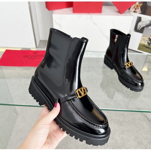 Valentino Boots For Women #1123308