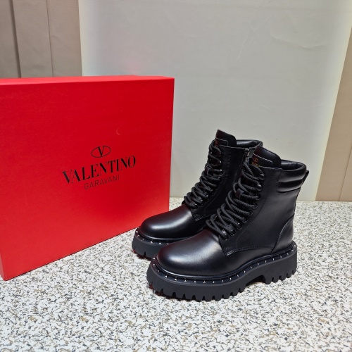 Valentino Boots For Women #1125371