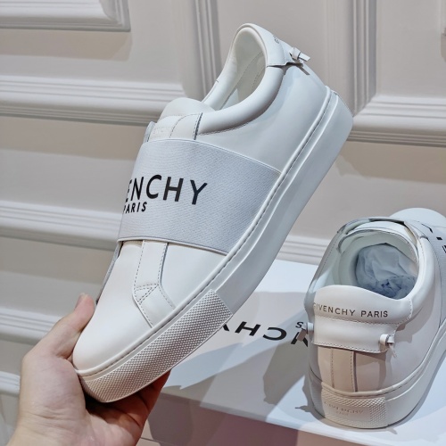 Givenchy Casual Shoes For Men #1125864
